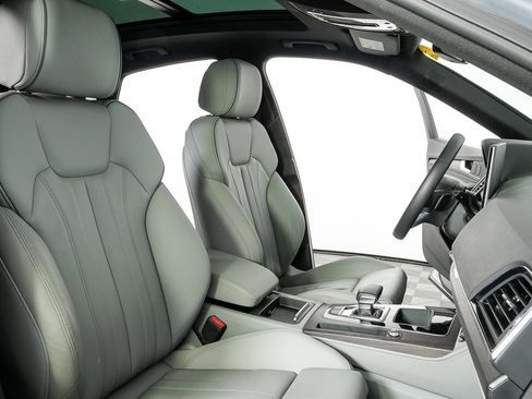 Used 2022 Audi Q5 2.0T Premium Plus image 23