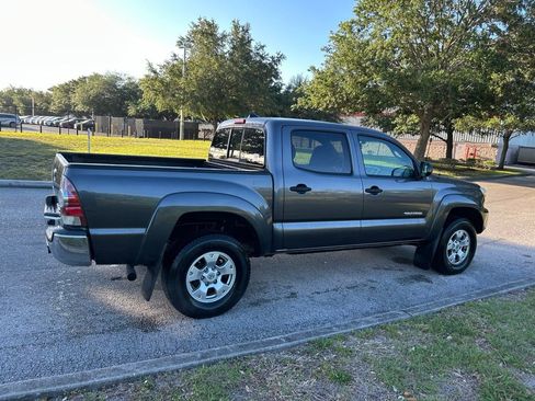 Used 2015 Toyota Tacoma PreRunner w/ SR5 Package RWD image 5
