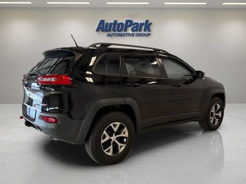 Used 2018 Jeep Cherokee Trailhawk w/ Quick Order Package 27L AWD/4WD image 7