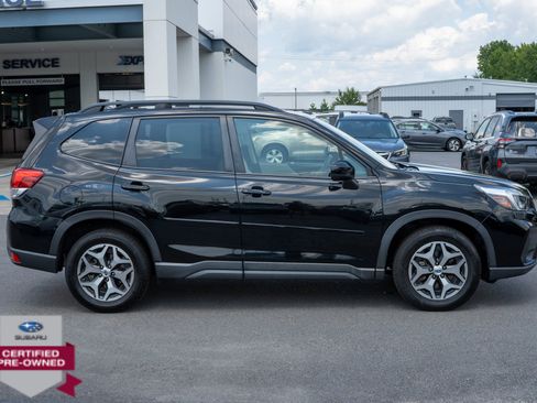 Certified 2021 Subaru Forester Premium w/ Popular Package #1 AWD/4WD image 2