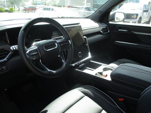 Used 2026 GMC Acadia Denali w/ Super Cruise Package AWD/4WD image 9
