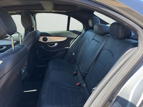 Used 2018 Mercedes-Benz C 300 4MATIC Sedan w/ Premium Package image 9