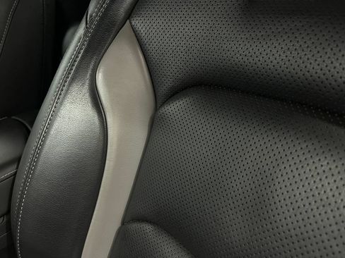 Used 2018 Chevrolet Camaro SS RWD image 17