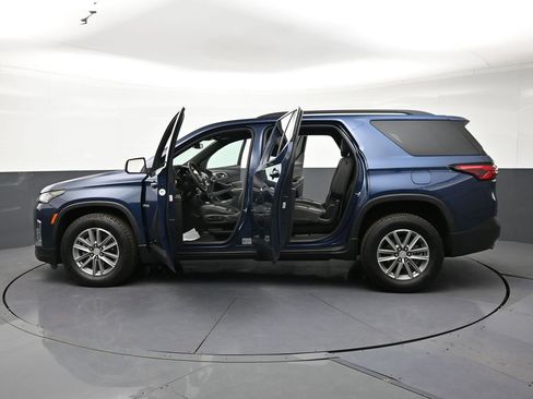Used 2023 Chevrolet Traverse LT AWD/4WD image 35