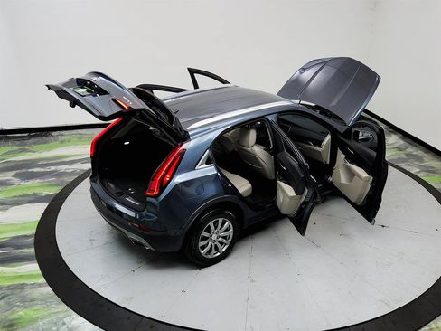 Used 2019 Cadillac XT4 Premium Luxury w/ Cold Weather Package FWD image 39