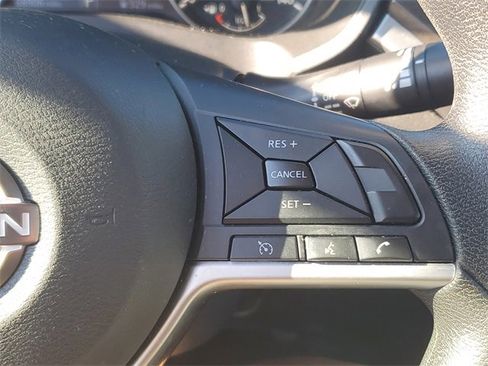 Used 2024 Nissan Altima 2.5 SV image 13