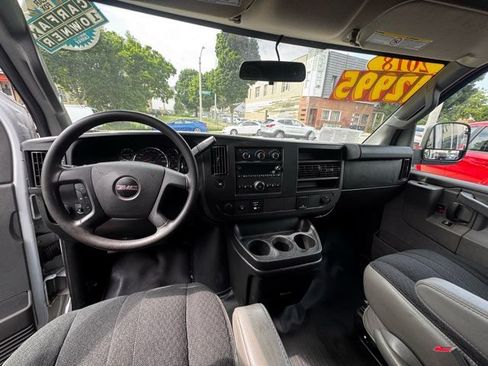 Used 2018 GMC Savana 2500 w/ Driver Convenience Package RWD image 17
