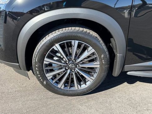 New 2026 Nissan Pathfinder Platinum w/ Cargo Package AWD/4WD image 30
