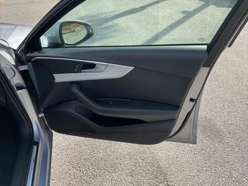 Used 2017 Audi A4 2.0T Premium image 35