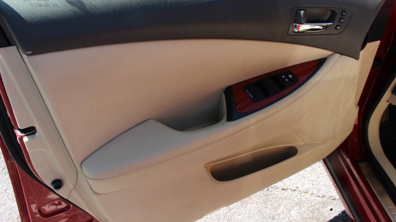 Used 2011 Lexus ES 350 FWD image 12