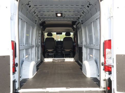 Used 2023 RAM ProMaster 3500 w/ Driver Convenience Group image 19