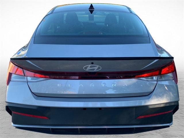 Certified 2026 Hyundai Elantra Sport FWD image 4