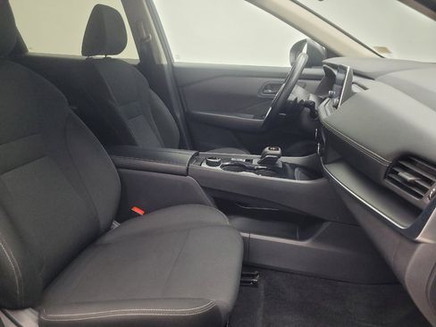 Used 2024 Nissan Rogue S AWD/4WD image 21