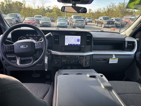 Used 2025 Ford F350 XL w/ XL Chrome Package image 15