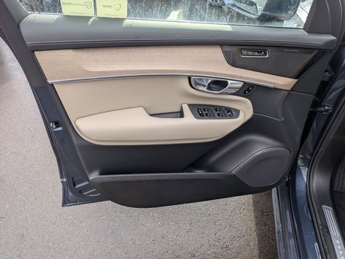 New 2026 Volvo XC90 B6 Plus w/ Protection Package Premier image 11