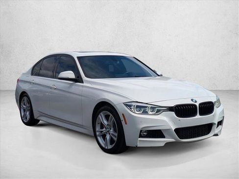 Used 2017 BMW 340i Sedan RWD image 3