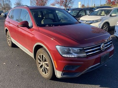 Certified 2019 Volkswagen Tiguan SE w/ Panoramic Sunroof Package
