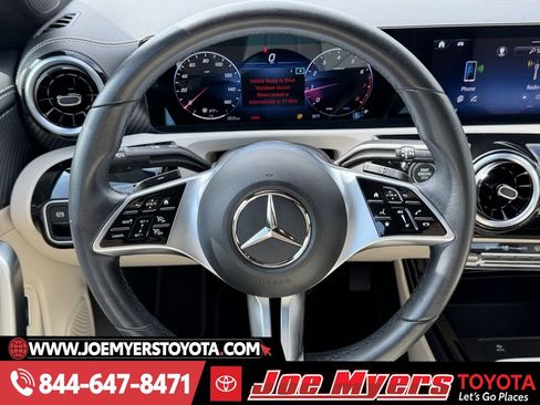 Used 2025 Mercedes-Benz CLA 250 image 14