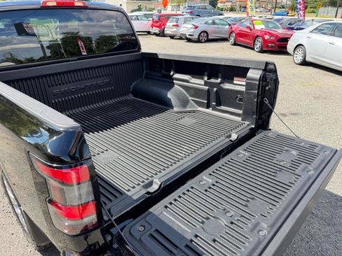 Used 2022 Nissan Frontier SV w/ Technology Package AWD/4WD image 37