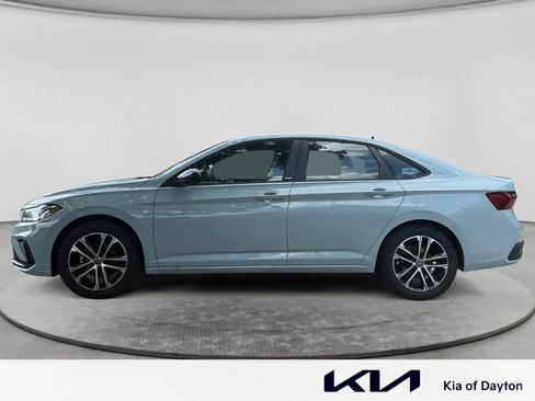 Used 2025 Volkswagen Jetta Sport FWD image 8
