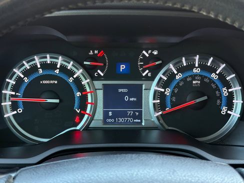 Used 2016 Toyota 4Runner SR5 Premium AWD/4WD image 23