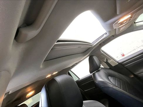 Used 2022 Toyota Highlander XLE image 28