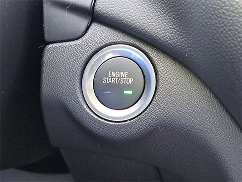 Used 2024 Chevrolet Equinox LT image 19