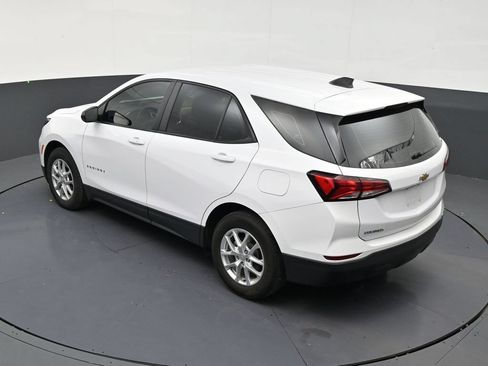 Used 2024 Chevrolet Equinox LS FWD image 14