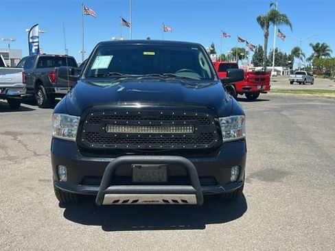 Used 2014 RAM 1500 Express RWD image 9