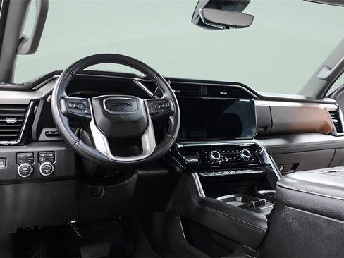 Used 2024 GMC Sierra 2500 Denali w/ Denali Reserve Package image 29