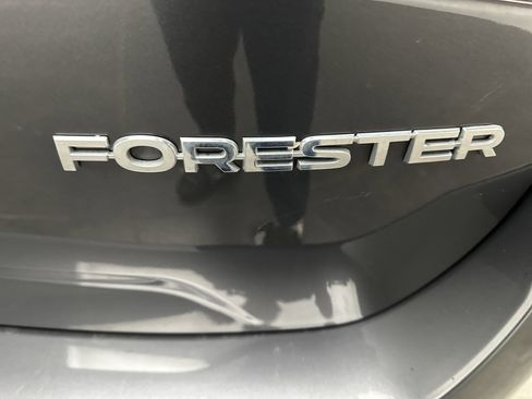 Used 2023 Subaru Forester Premium AWD/4WD image 13