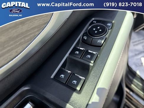 Certified 2025 Ford Expedition Max Platinum w/ Driver's Package image 22