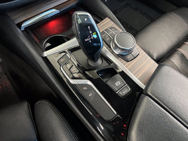 Used 2017 BMW 530i RWD image 21