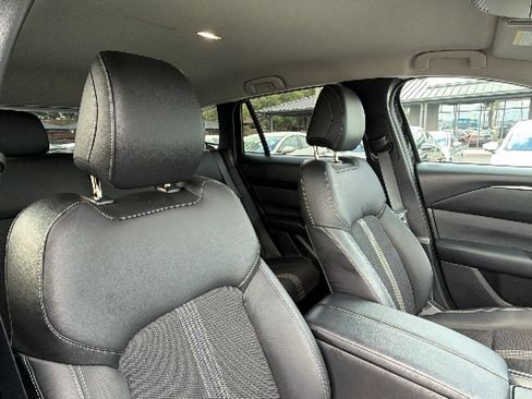 Certified 2025 MAZDA CX-50 AWD 2.5 S w/ Select Package image 30