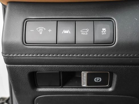 Used 2023 Hyundai Santa Fe Calligraphy image 19