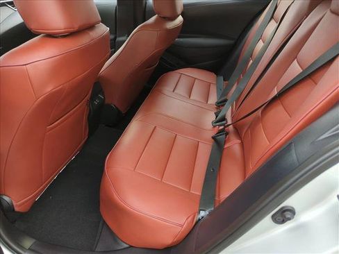 Used 2025 Toyota Corolla LE FWD image 18