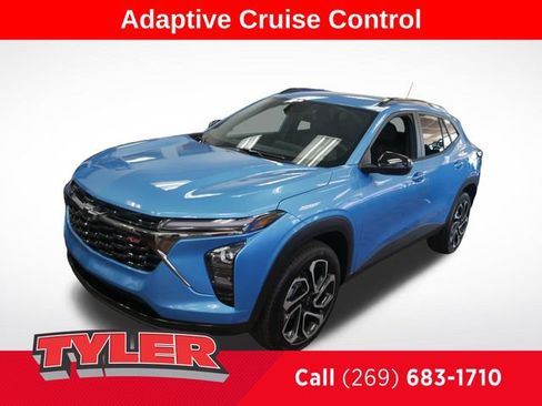 New 2026 Chevrolet Trax RS w/ Driver Confidence Package FWD image 3