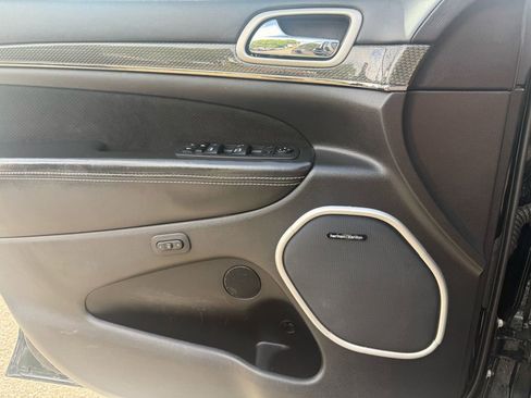 Used 2018 Jeep Grand Cherokee Trackhawk AWD/4WD image 32