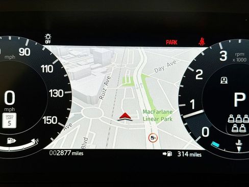 Used 2025 Land Rover Discovery S AWD/4WD image 11