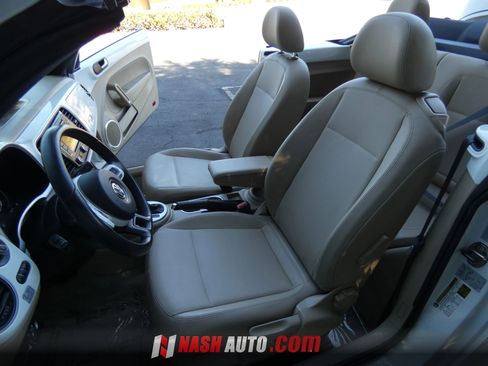 Used 2014 Volkswagen Beetle TDI FWD image 42