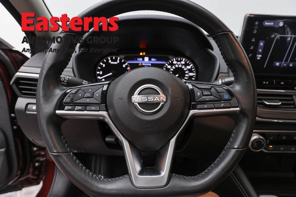 Used 2024 Nissan Altima 2.5 SV w/ SV Premium Package AWD/4WD image 10
