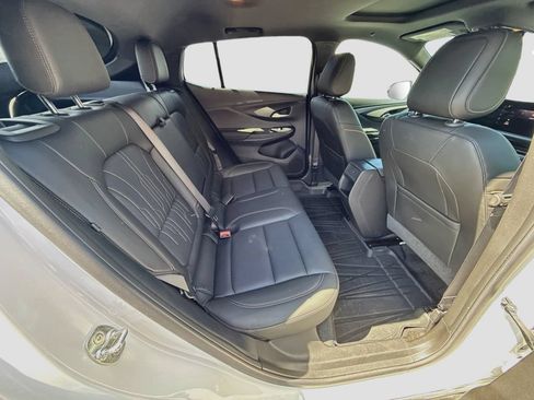 Used 2024 Buick Envista Avenir FWD image 33