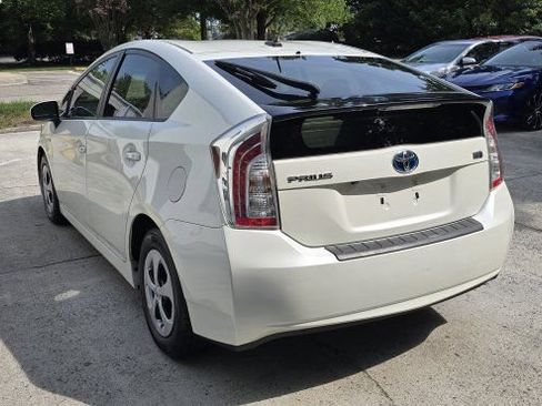 Used 2012 Toyota Prius Three FWD image 3