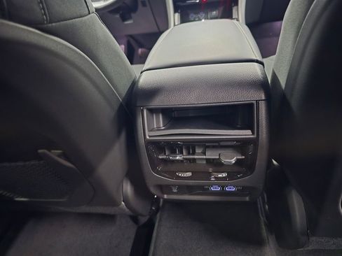 New 2025 Jeep Grand Cherokee Laredo w/ Luxury Tech Group I RWD image 31