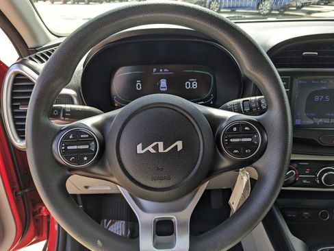 Certified 2023 Kia Soul LX image 27