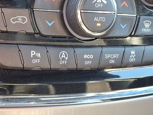 Used 2020 Jeep Grand Cherokee Altitude image 25