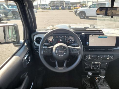 New 2026 Jeep Gladiator Sport AWD/4WD image 10
