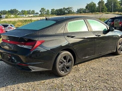 Used 2021 Hyundai Elantra SEL FWD image 26