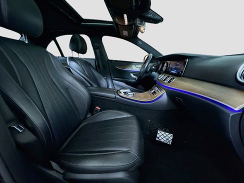 Used 2018 Mercedes-Benz E 300 image 29