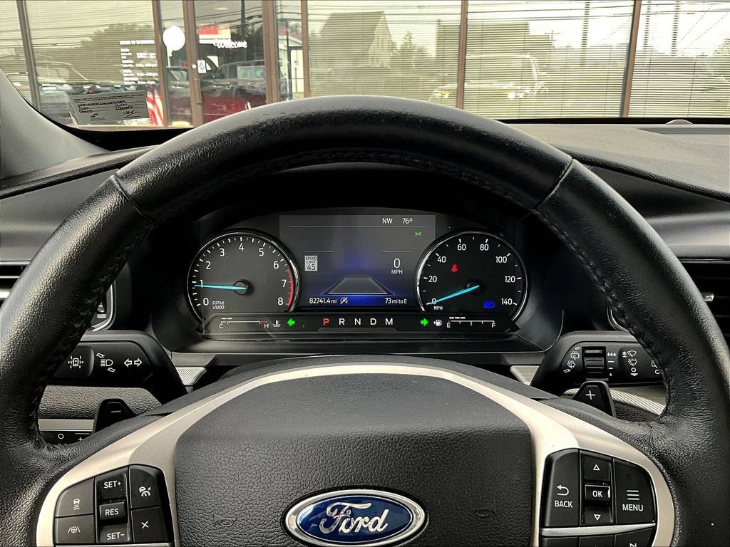 Used 2021 Ford Explorer XLT w/ Equipment Group 202A AWD/4WD image 15
